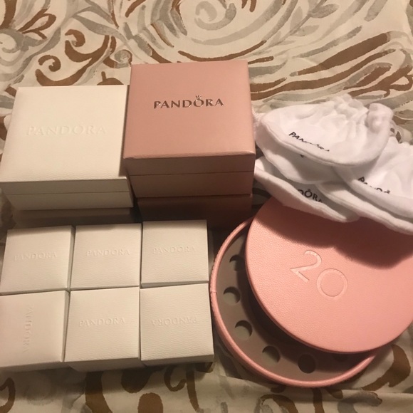 I sell small Pandora boxes and large ones - Picture 2 of 4